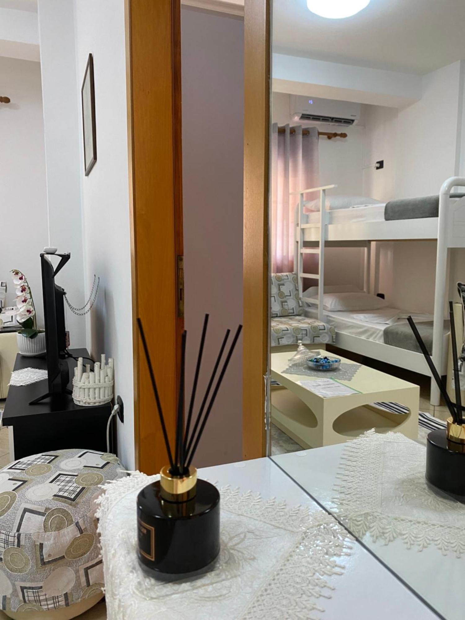 Apartament Rikardo Apartament Wlora Zewnętrze zdjęcie